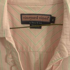 Vineyard Vines Size 4 Button Down Shirt